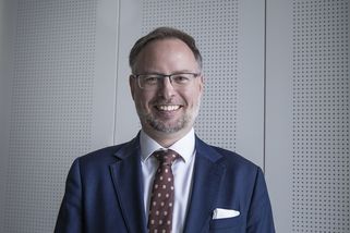 Zaostáváme za Polskem. Pokud firmám nedodáme zelenou energii, nakoupí ji v zahraničí, říká odborník